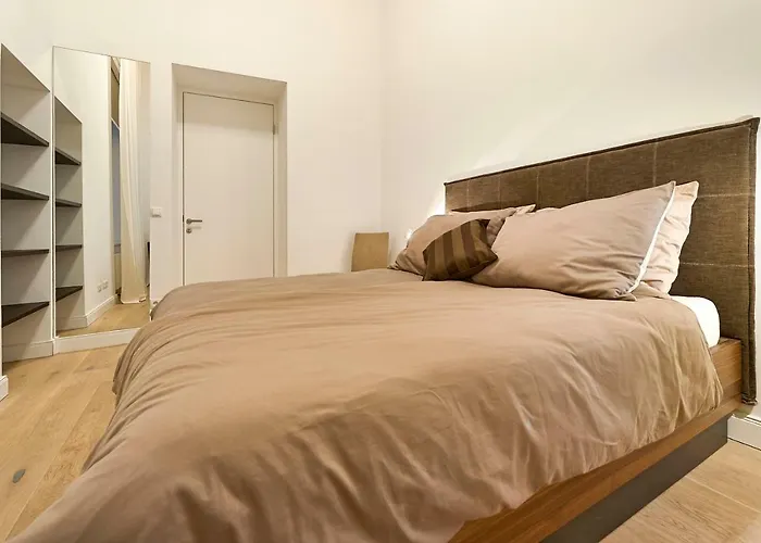 Central Luxury Apartment